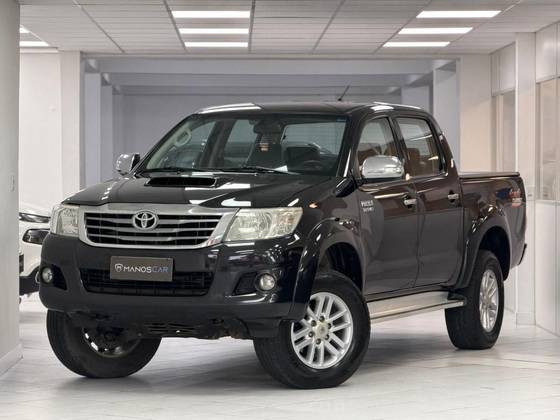 TOYOTA HILUX 3.0 SRV 4X4 CD 16V TURBO INTERCOOLER DIESEL 4P AUTOMÁTICO TOYOTA HILUX 3.0 SRV 4X4 CD 16V TURBO INTERCOOLER DIESEL 4P AUTOMÁTICO